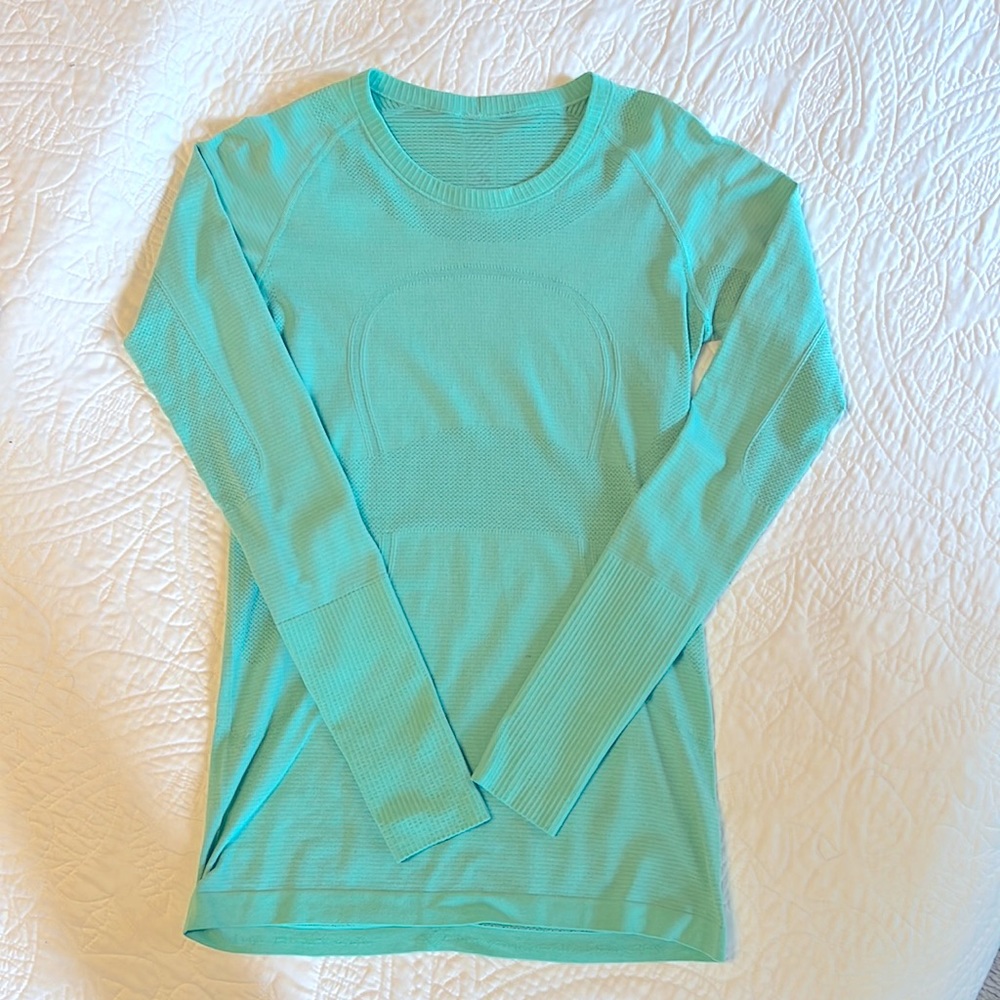 Lululemon Swiftly long sleeve